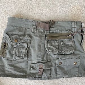 Hollister military cargo mini skirt